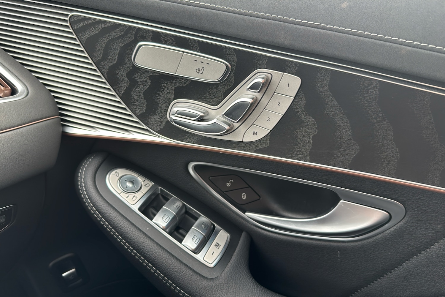 Used Mercedes-Benz EQC 2023 for sale - 77351015: Photo 14