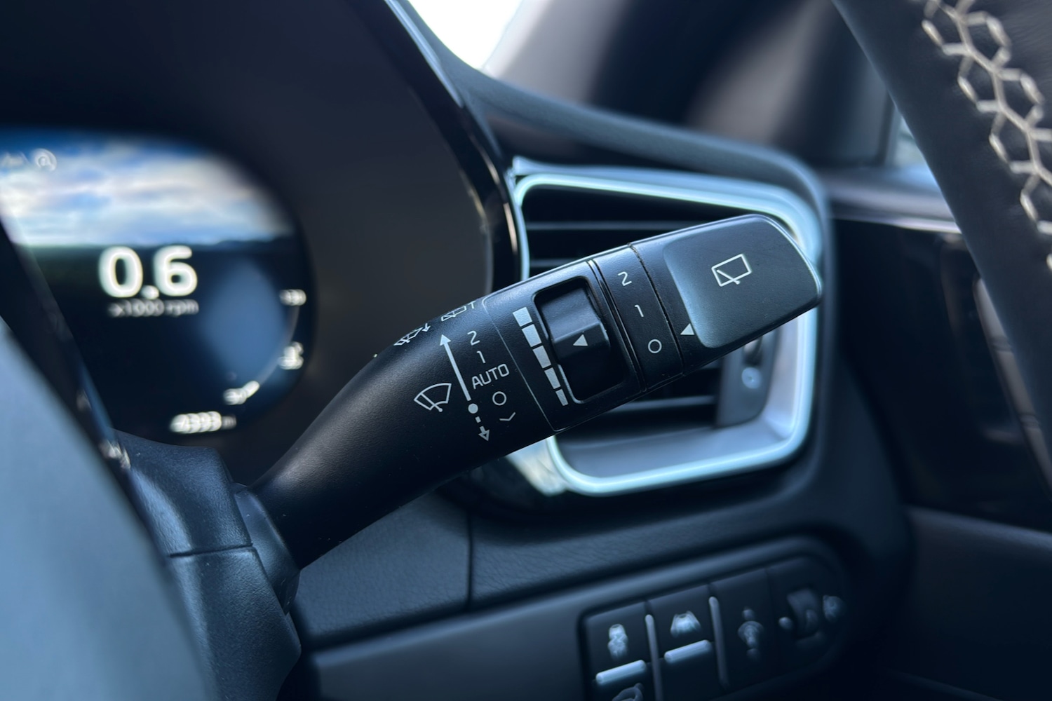 Used Kia XCeed 2025 for sale - 76827825: Photo 39