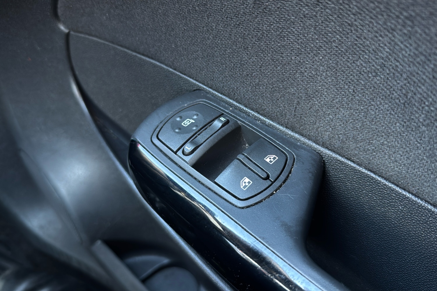 Used Vauxhall Corsa 2013 for sale - 77374141: Photo 22