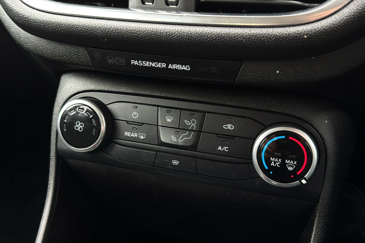 Used Ford Fiesta 2018 for sale - 78103855: Photo 16