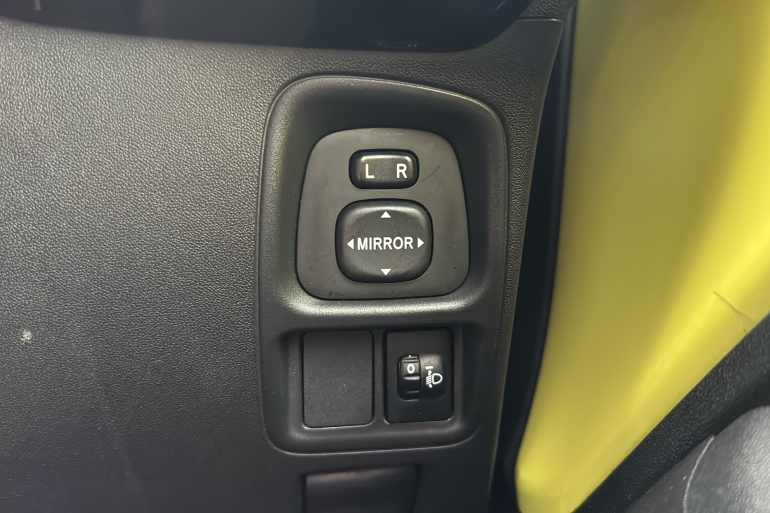 Used Toyota AYGO 2017 for sale - 76373484: Photo 15