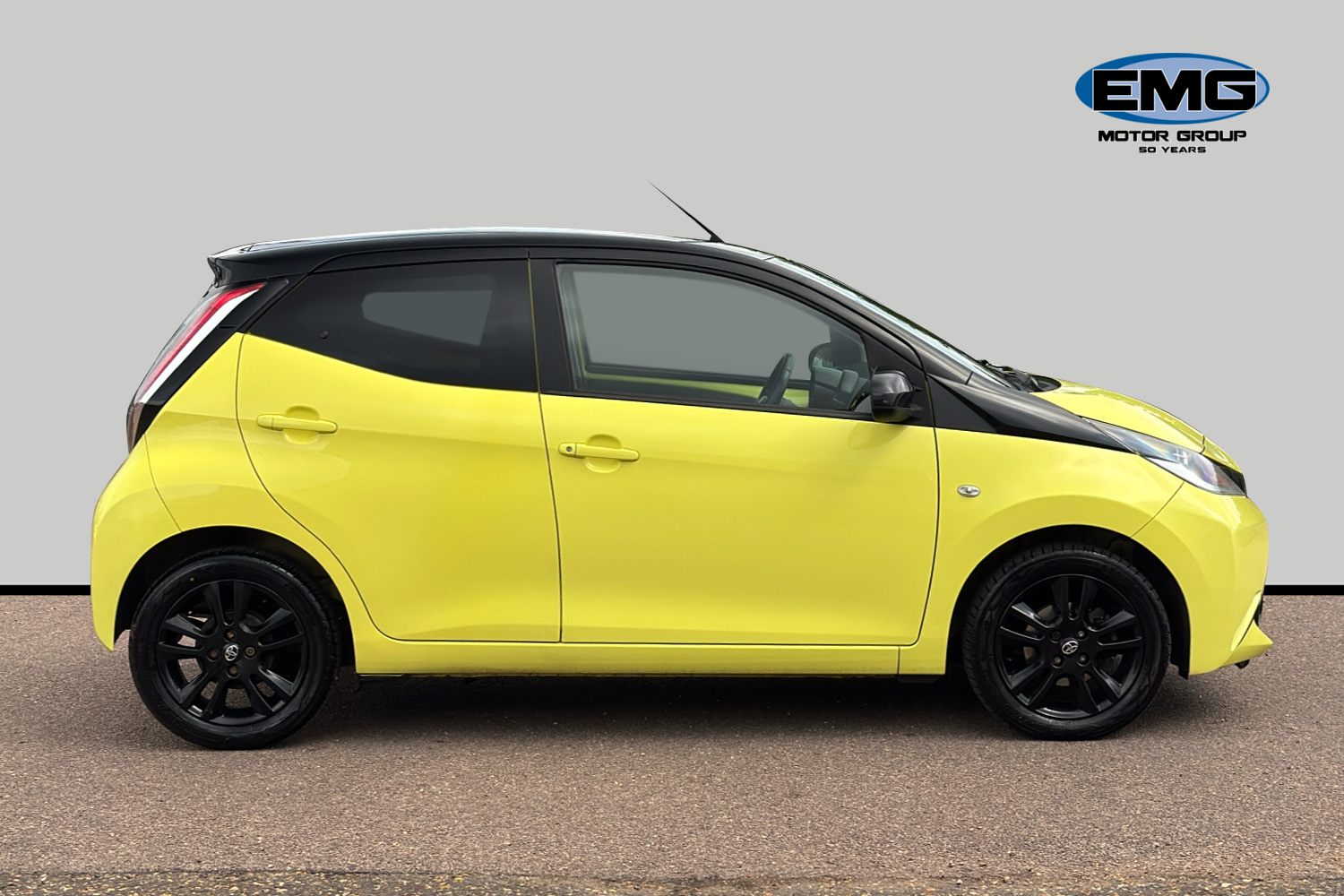 Used Toyota AYGO 2017 for sale - 76373484: Photo 4