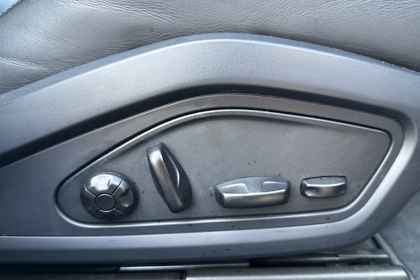 Used Porsche Taycan 2020 for sale - 74466984: Photo 48