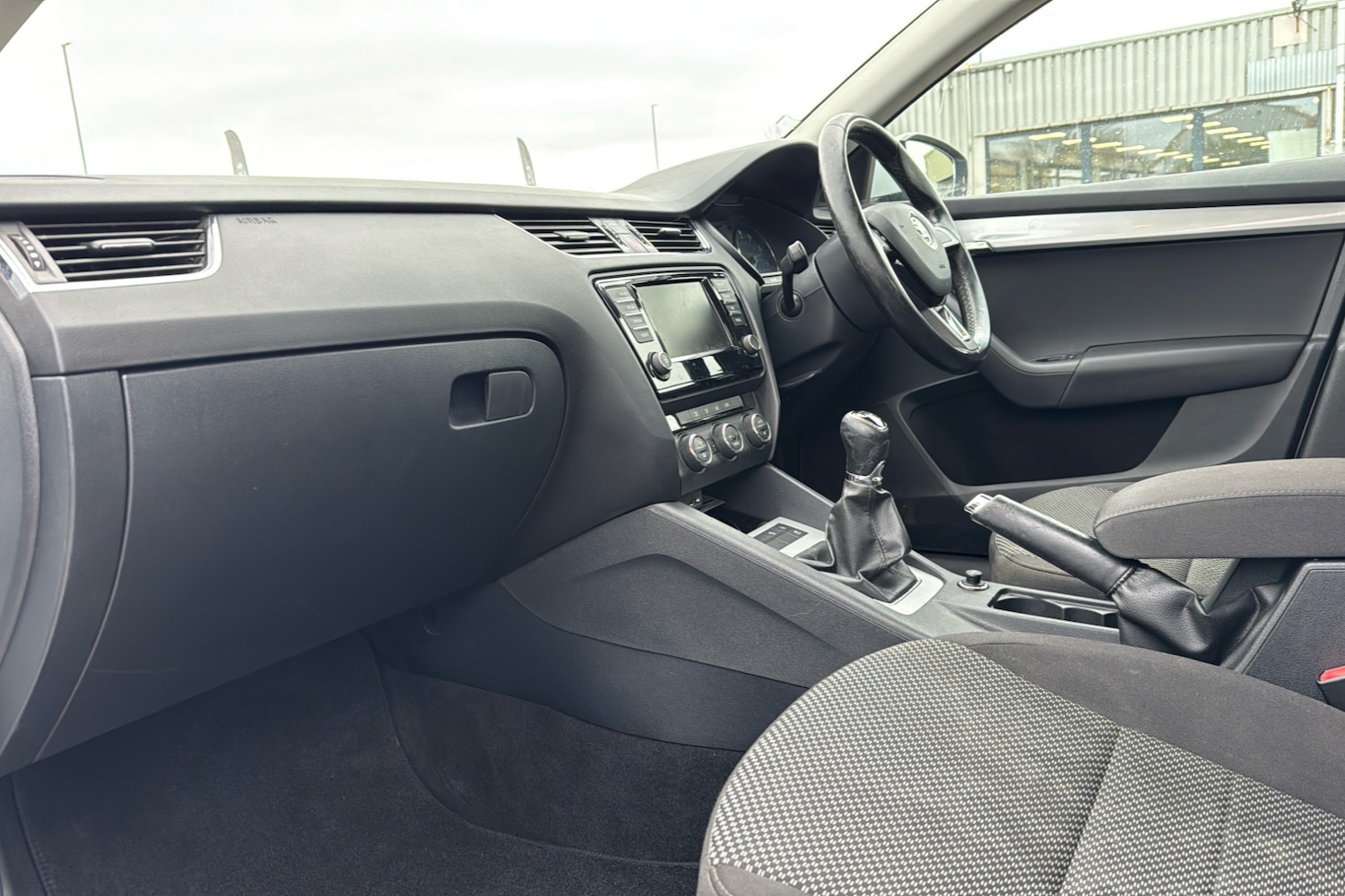 Used Skoda Octavia 2015 for sale - 76774430: Photo 11