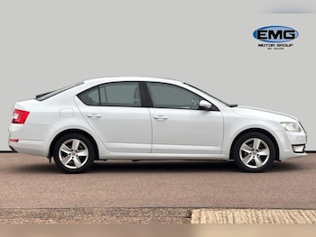 Used Skoda Octavia 2015 for sale - 76774430: Photo