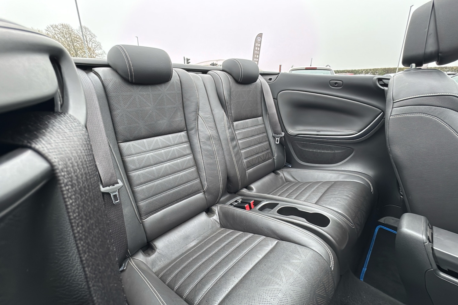 Vauxhall Cascada 1.4i Turbo Elite Convertible 2dr Petrol Manual Euro 6 s/s 140 - Picture 12 of 24