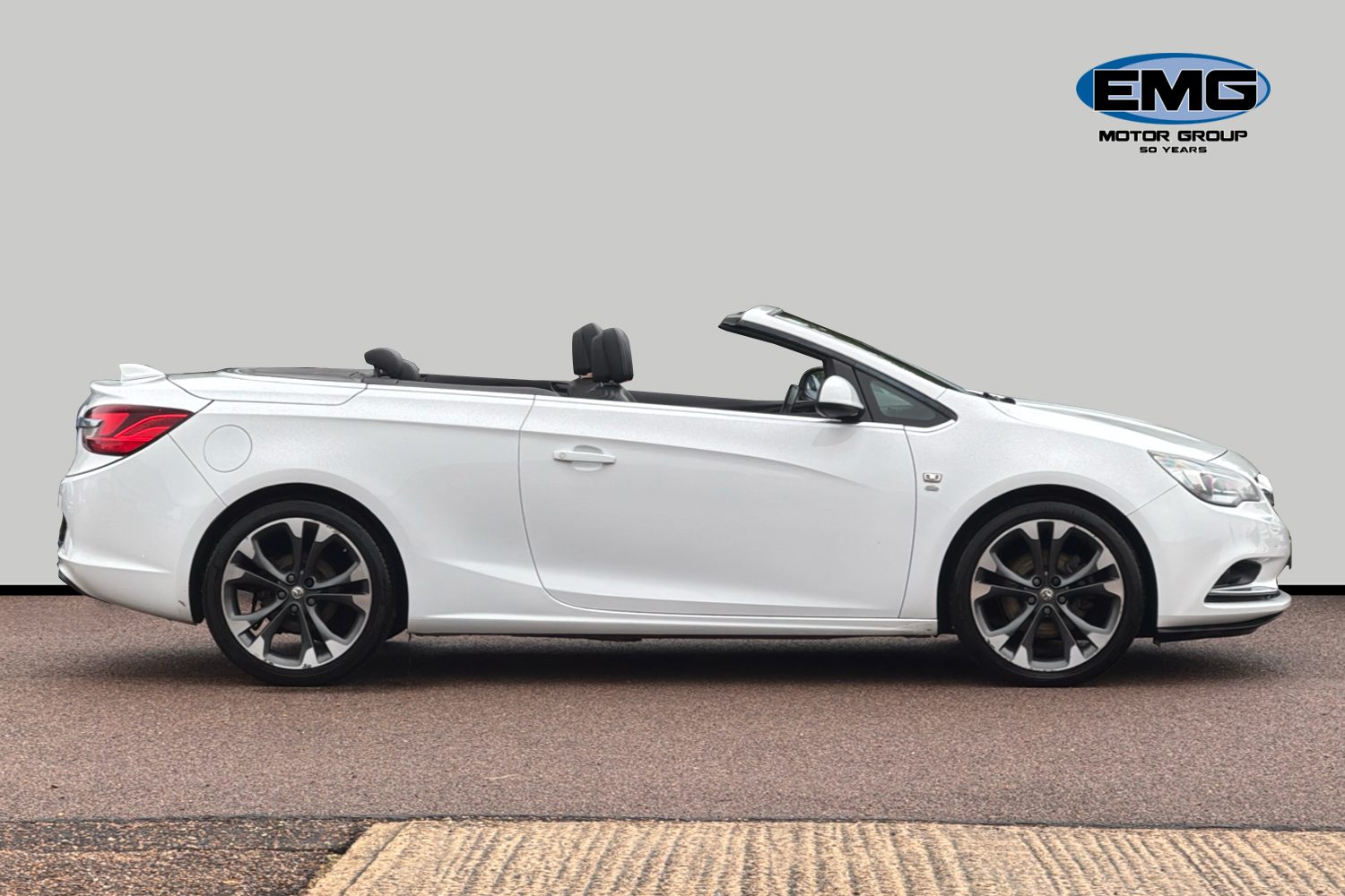 Vauxhall Cascada 1.4i Turbo Elite Convertible 2dr Petrol Manual Euro 6 s/s 140 - Picture 4 of 24