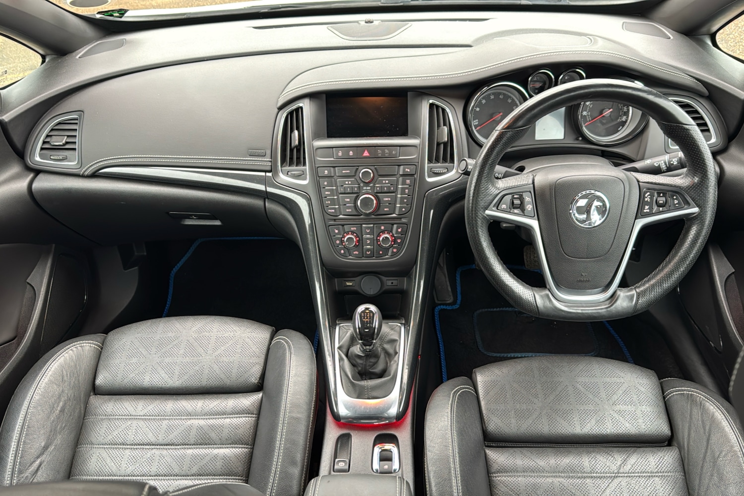 Used Vauxhall Cascada 2017 for sale - 76442589: Photo 9