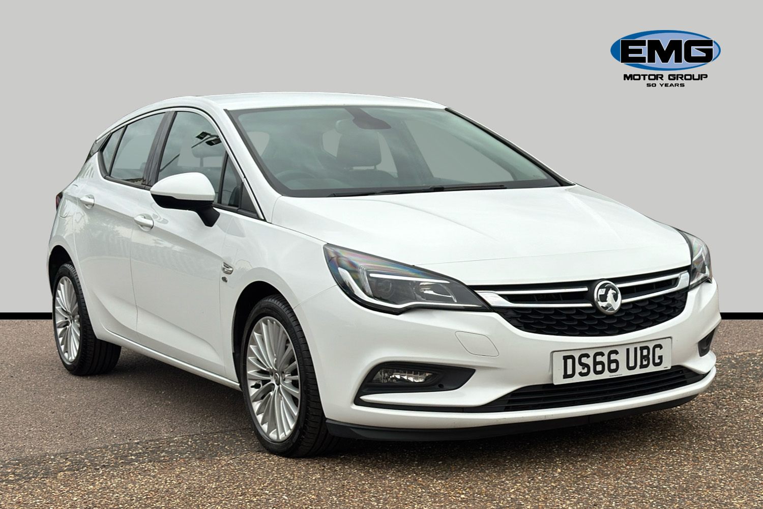 Used Vauxhall Astra 2016 for sale - 76133533: Photo 1