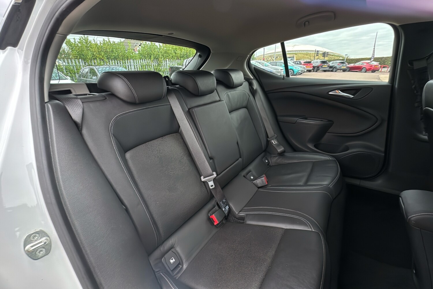 Used Vauxhall Astra 2016 for sale - 76133533: Photo 12