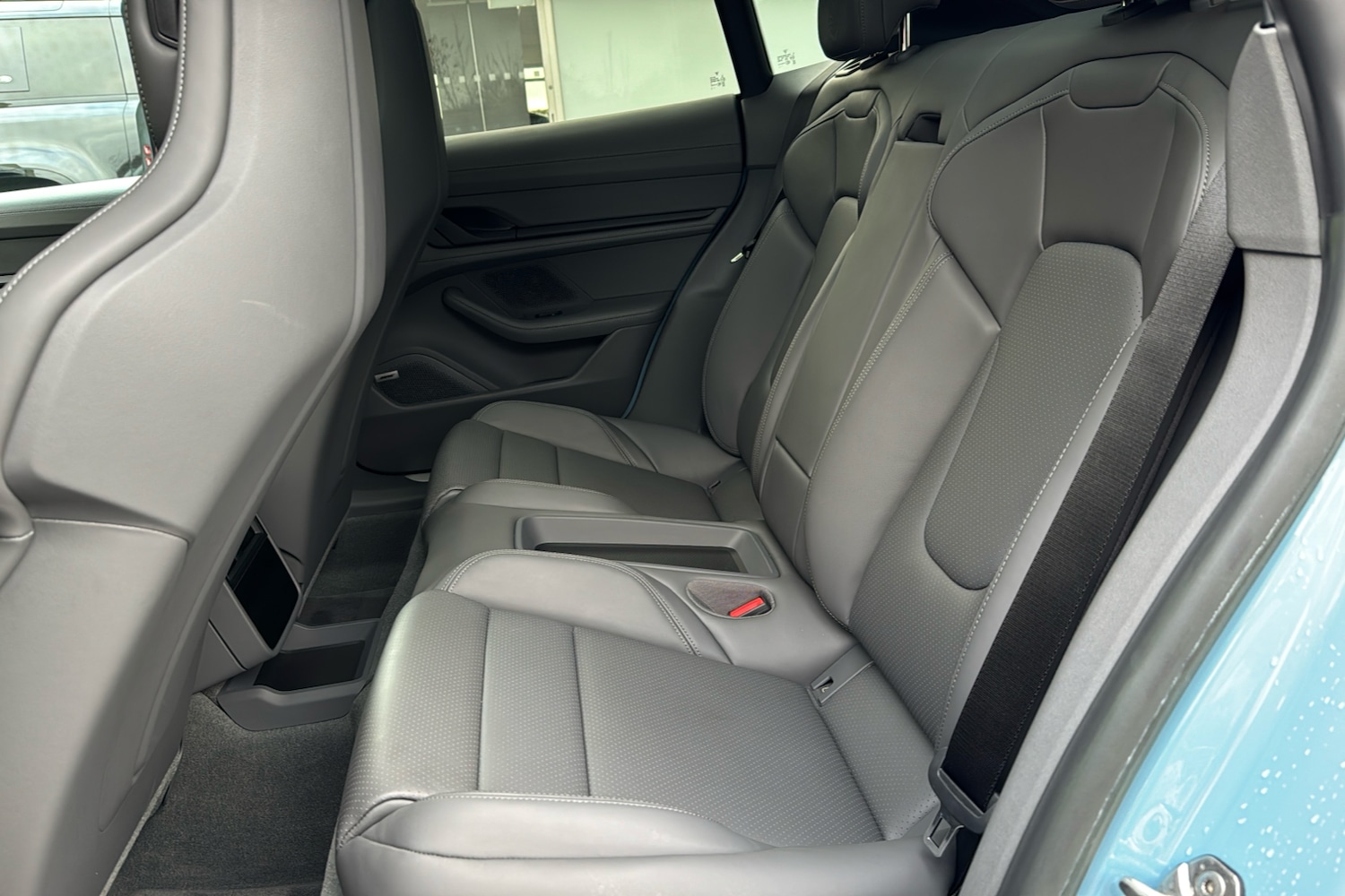 Used Porsche Taycan 2022 for sale - 77797343: Photo 12