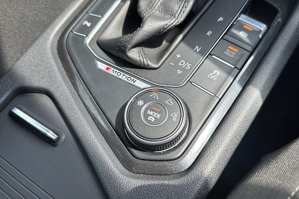 Used Volkswagen Tiguan Allspace 2018 for sale - 74780402: Photo 32