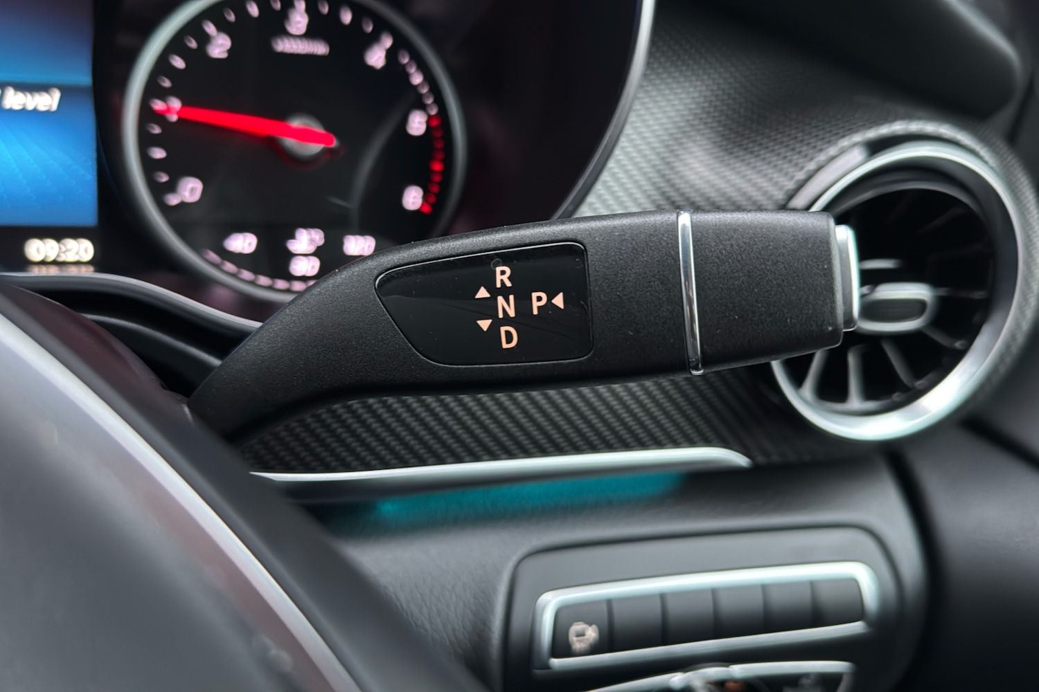 Used Mercedes-Benz V-Class 2023 for sale - 77112683: Photo 11