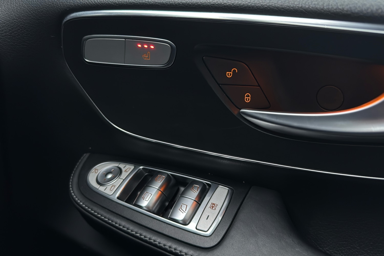 Used Mercedes-Benz V-Class 2023 for sale - 77112683: Photo 13