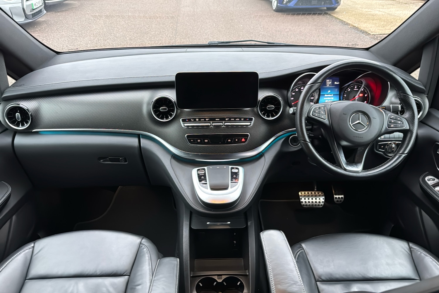 Used Mercedes-Benz V-Class 2023 for sale - 77112683: Photo 8