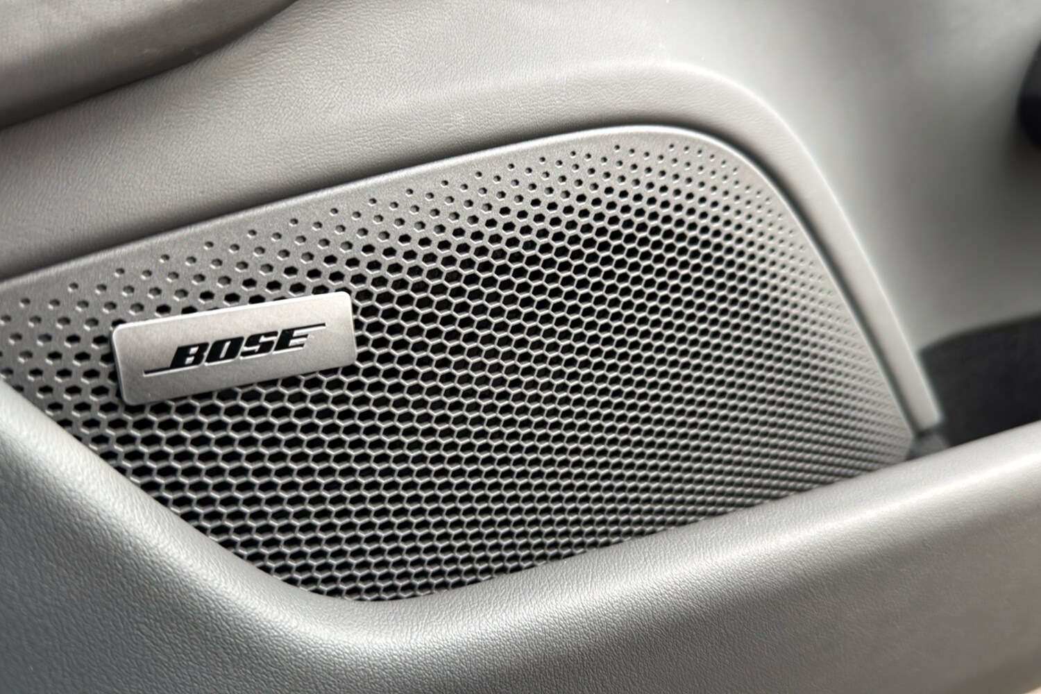 Used Porsche Taycan for sale - 76516054: Photo 29