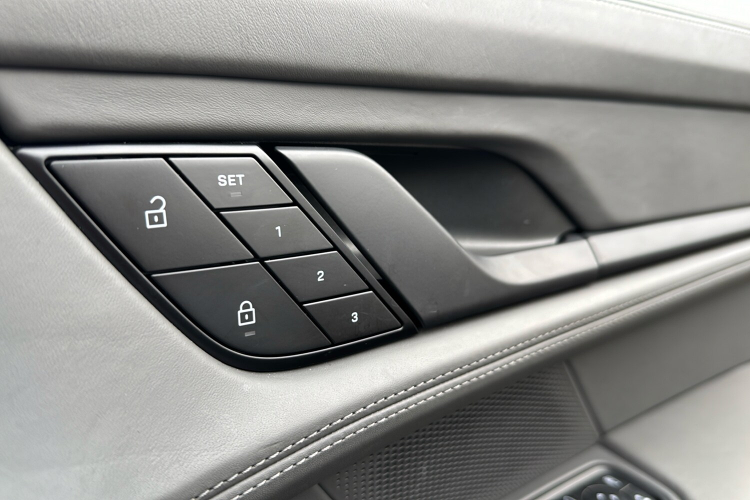 Used Porsche Taycan for sale - 76516054: Photo 30