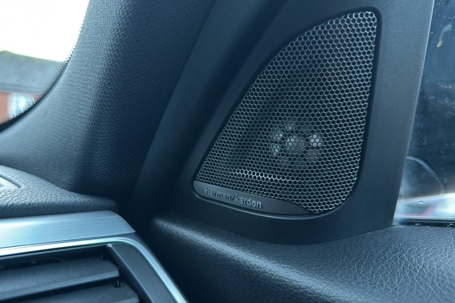 Used BMW 3 Series 2018 for sale - 77473217: Photo 28