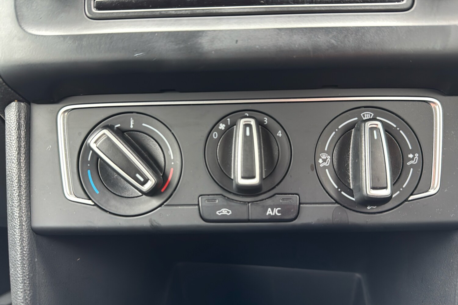 Used Volkswagen Polo 2014 for sale - 77914424: Photo 16