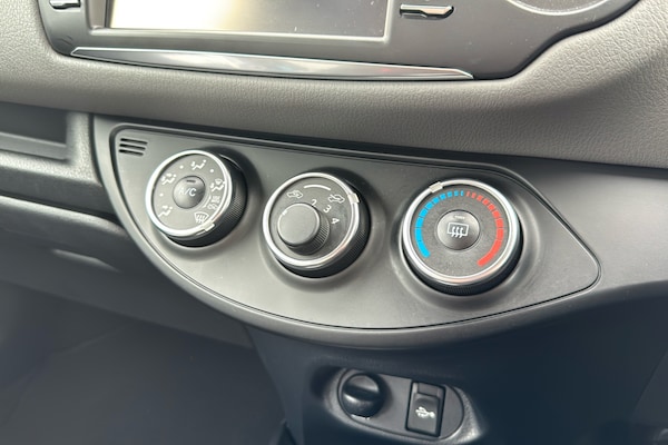 Used Toyota Yaris 2018 for sale - 76155993: Photo 15