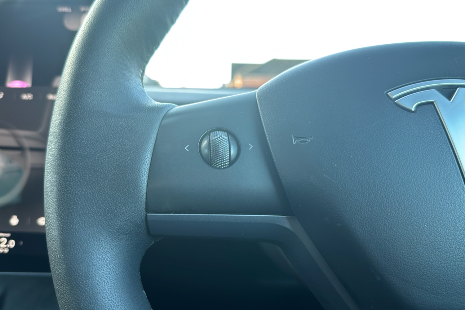 Used Tesla Model Y 2023 for sale - 76705399: Photo 17