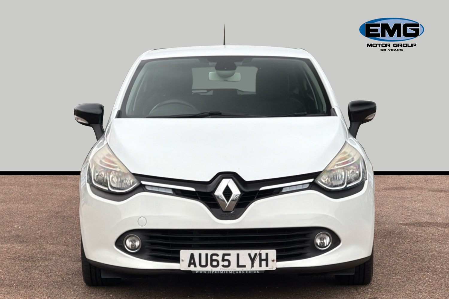 Used Renault Clio 2015 for sale - 77159824: Photo 2