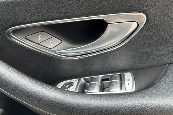 Used Mercedes-Benz E Class 2016 for sale - 76177296: Photo 27