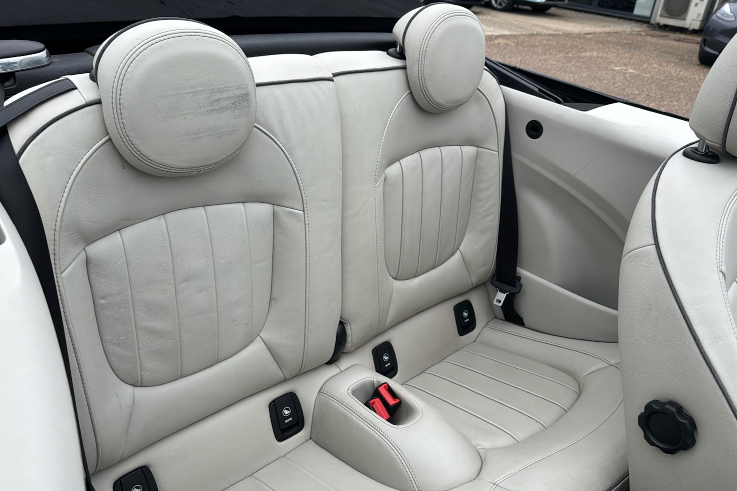 Used MINI Convertible 2017 for sale - 76339399: Photo 12