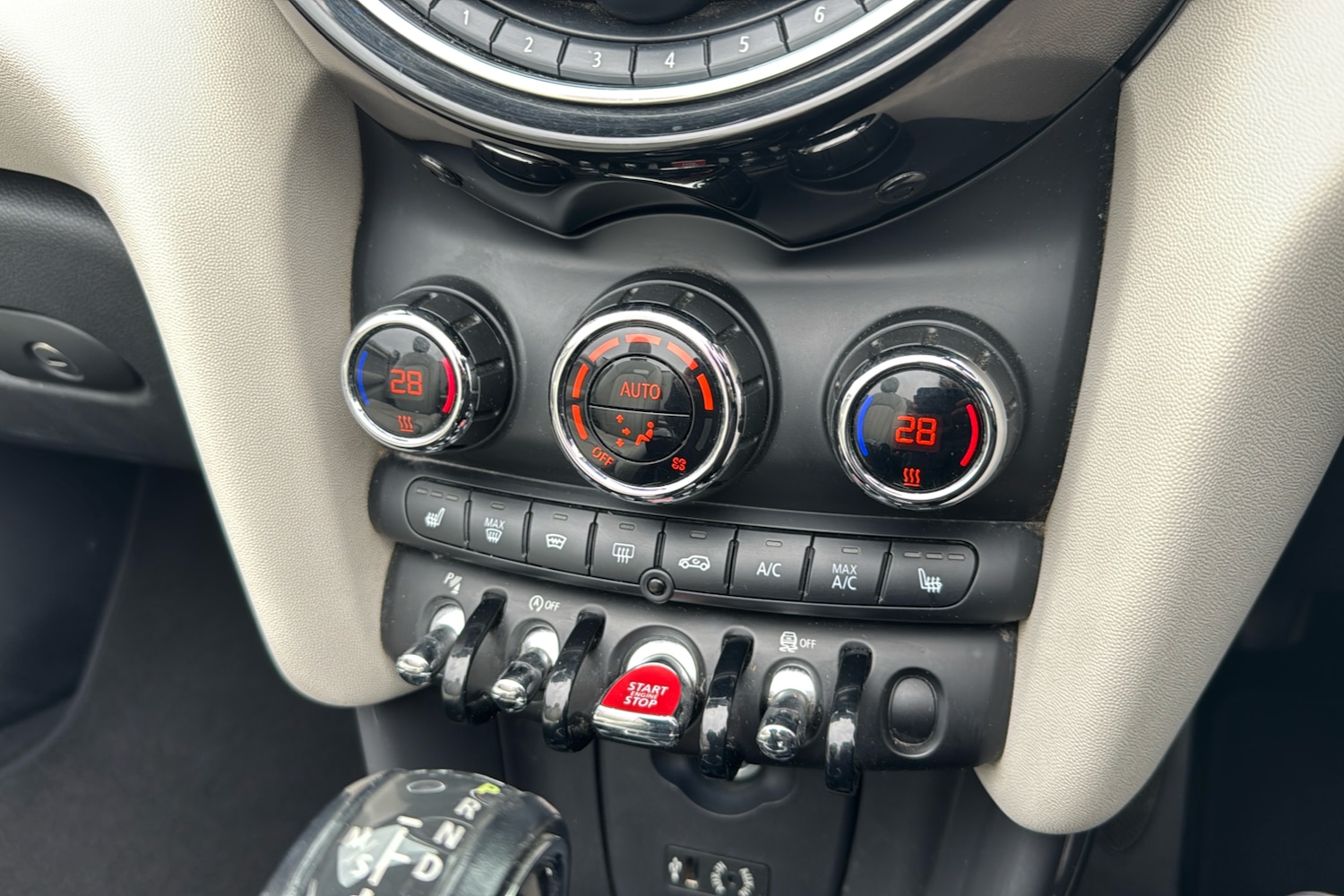 Used MINI Convertible 2017 for sale - 76339399: Photo 16