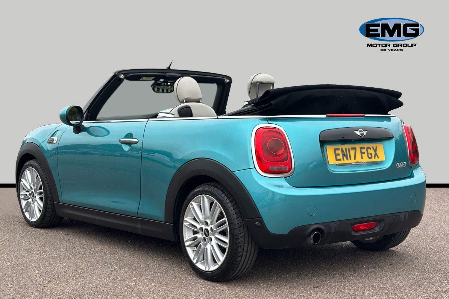 Used MINI Convertible 2017 for sale - 76339399: Photo 5