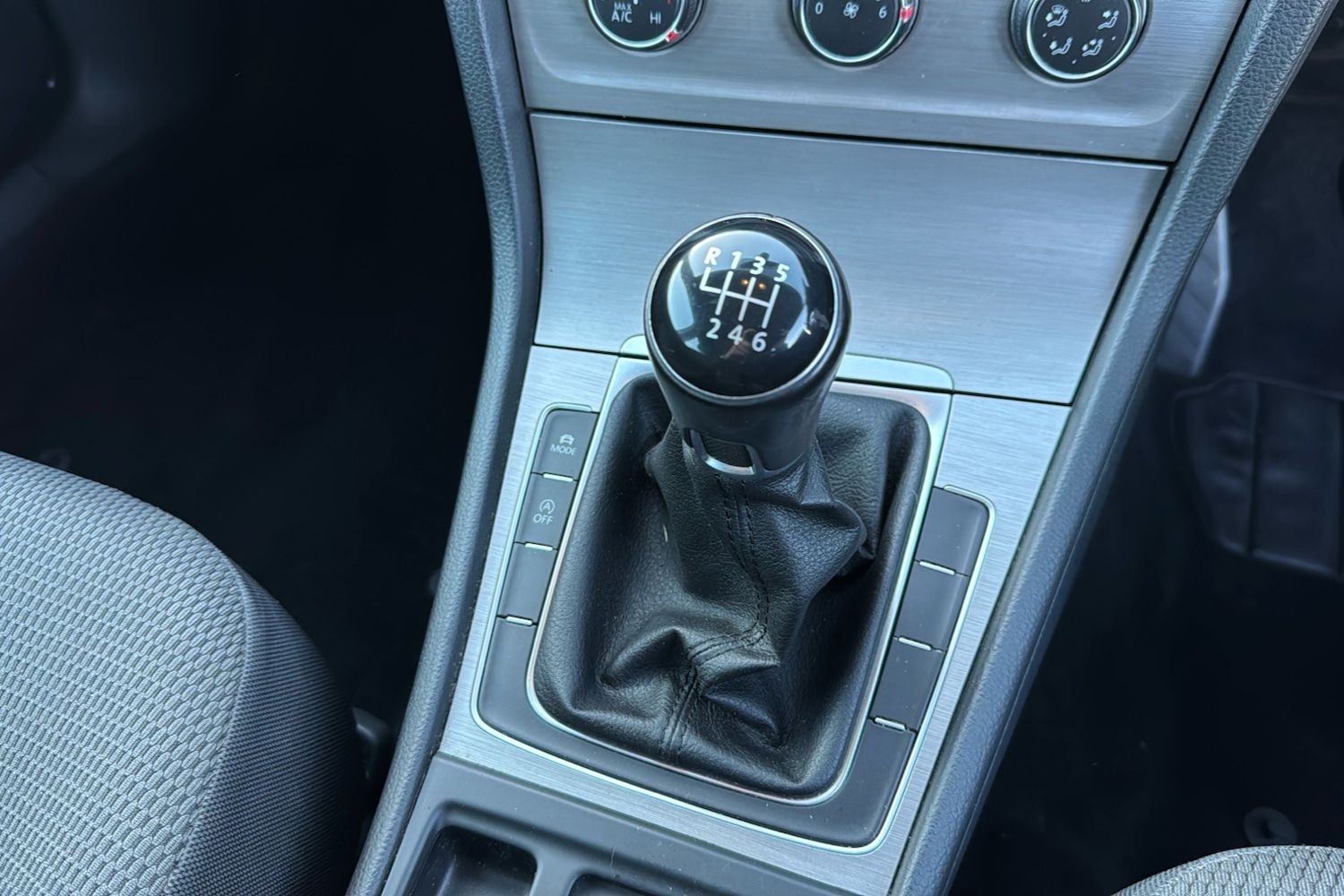 Used Volkswagen Golf 2016 for sale - 76705398: Photo 13