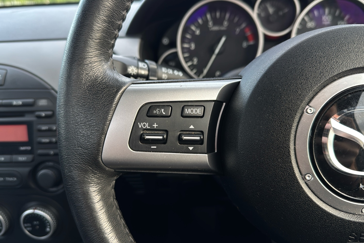 Used Mazda MX-5 2011 for sale - 76529293: Photo 17