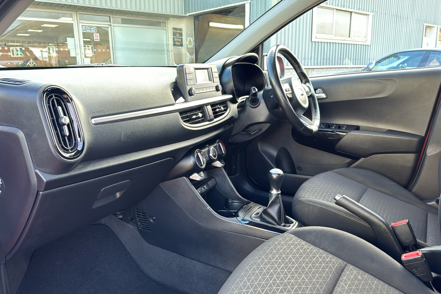 Used Kia Picanto 2018 for sale - 76611026: Photo 11