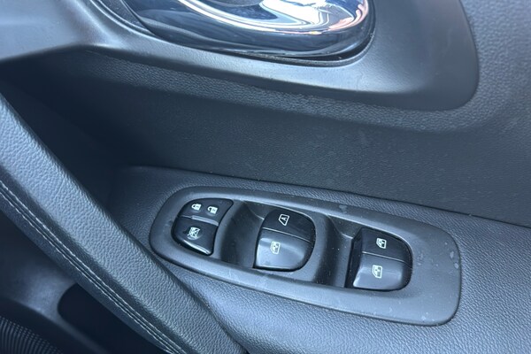 Used Renault Kadjar 2017 for sale - 76155952: Photo 15