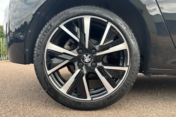 Used Peugeot 208 2021 for sale - 75615496: Photo 8