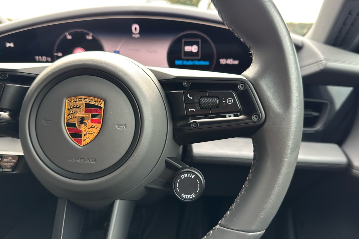 Used Porsche Taycan 2022 for sale - 77113999: Photo 16