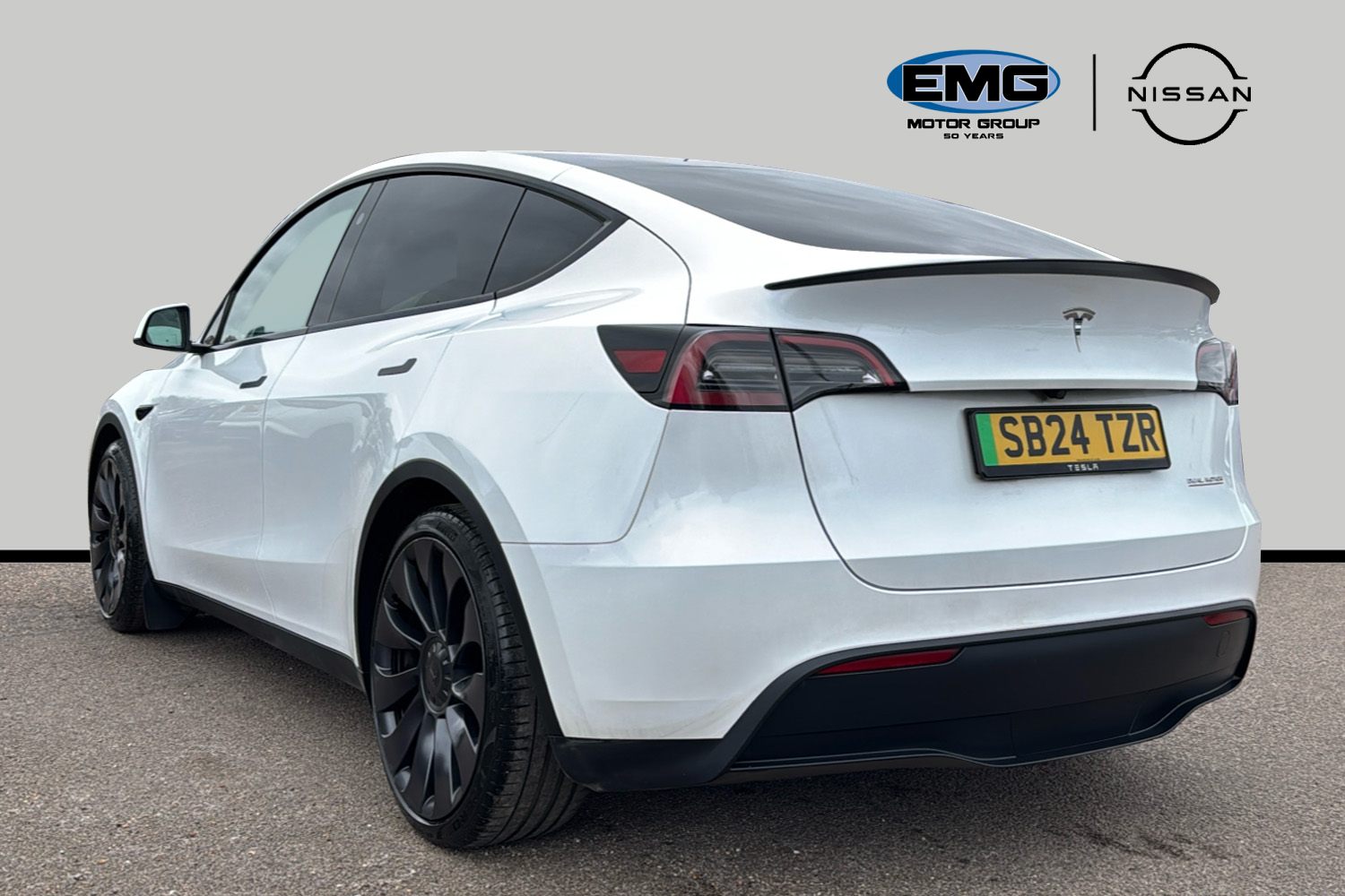 Used Tesla Model Y 2024 for sale - 77973106: Photo 5