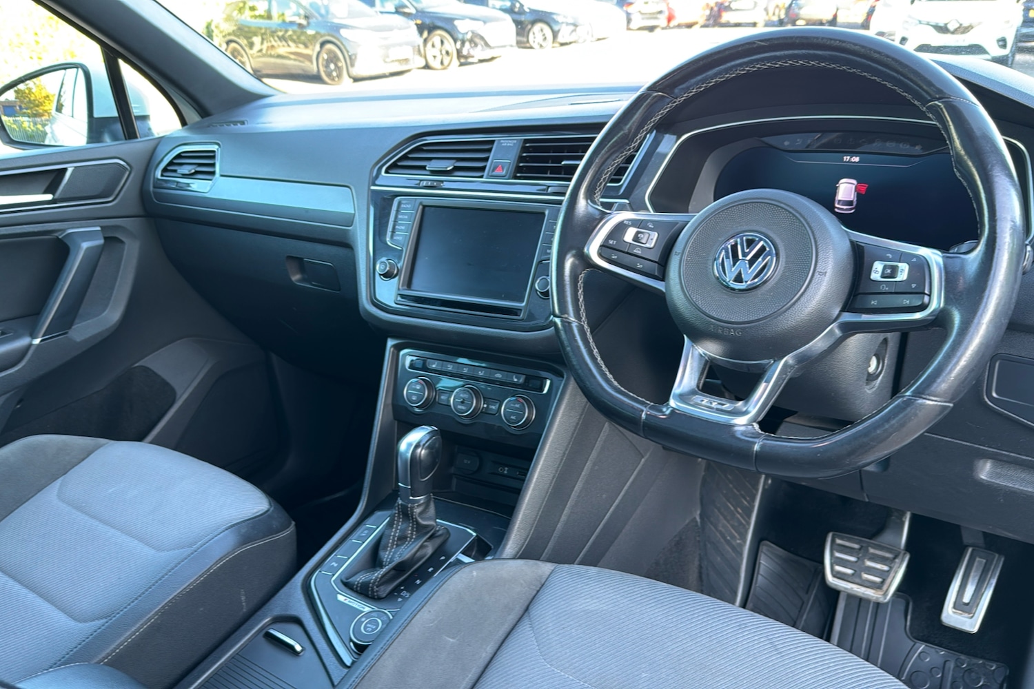 Used Volkswagen Tiguan 2017 for sale - 75993591: Photo 10