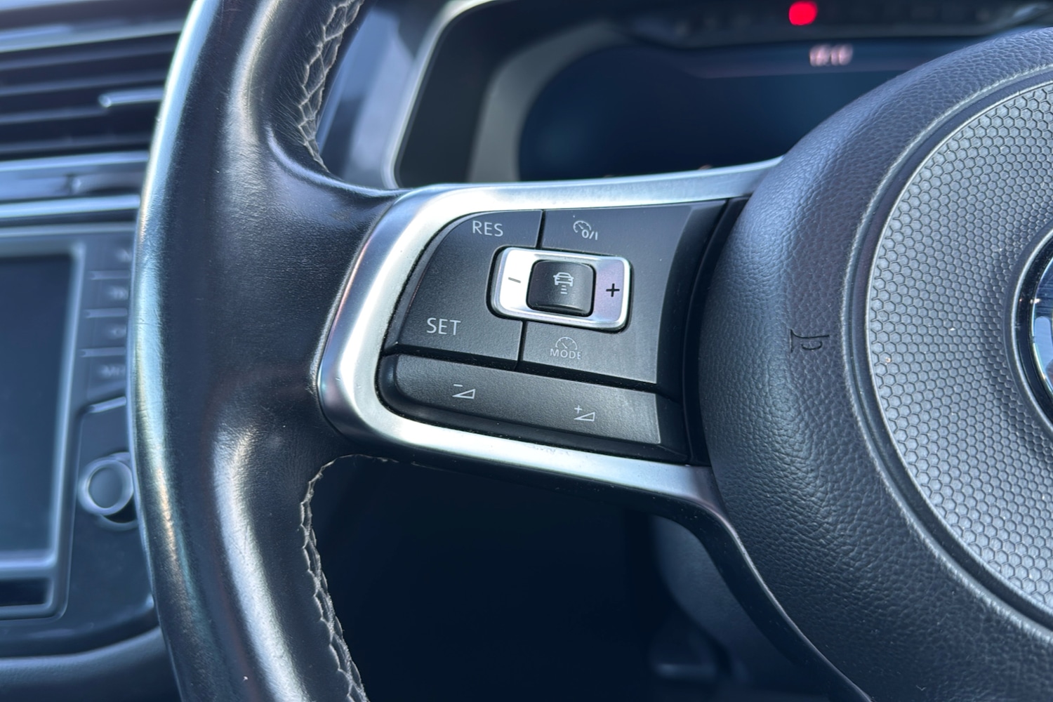 Used Volkswagen Tiguan 2017 for sale - 75993591: Photo 17