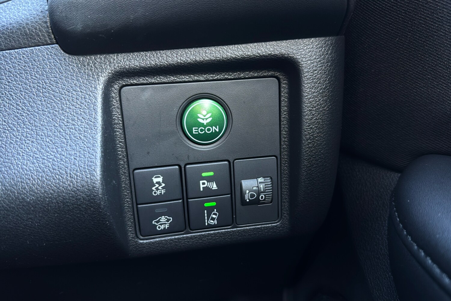 Used Honda HR-V 2015 for sale - 76362398: Photo 15