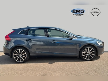 Used Volvo V40 2018 for sale - 78799912: Photo