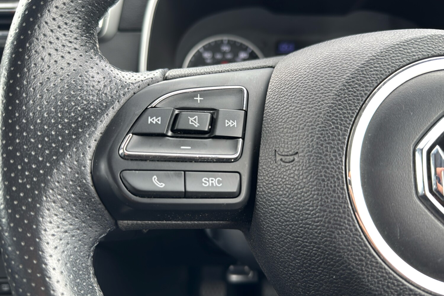 MG ZS 1.5 Vti Tech Excite Suv 5dr Petrol Manual Euro 6 s/s 106 Ps Petrol - Picture 17 of 24