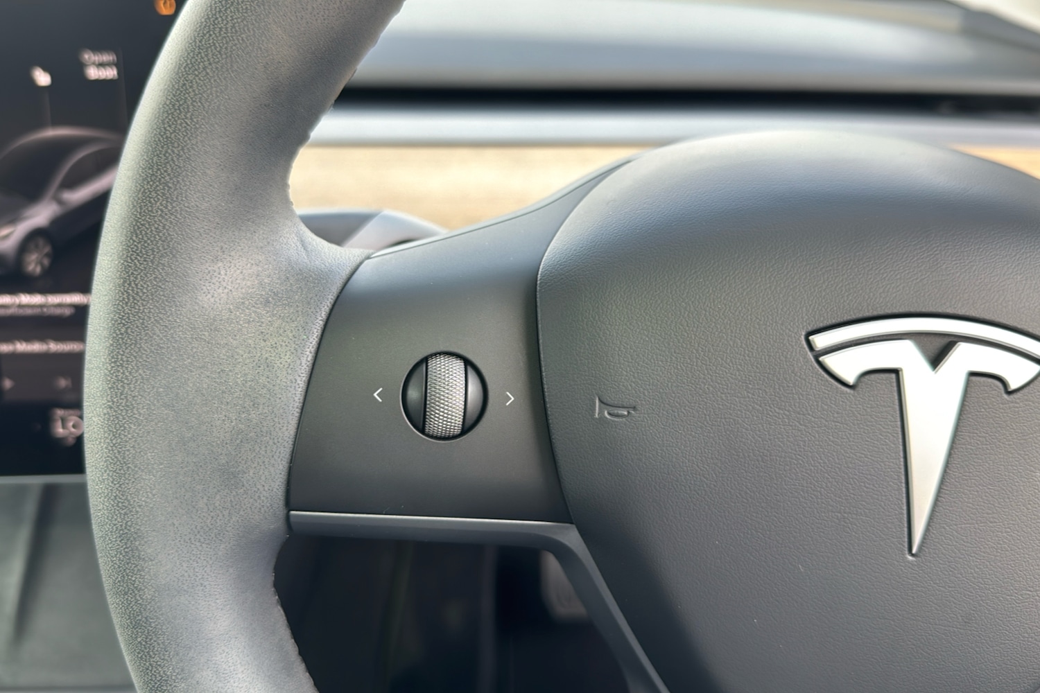 Used Tesla Model Y 2022 for sale - 76113153: Photo 17