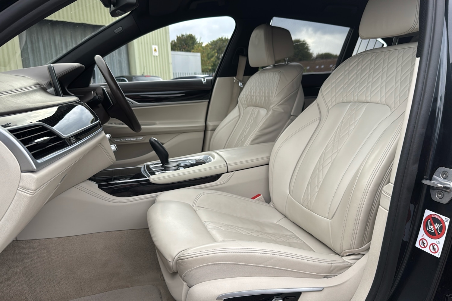 Used BMW 7 Series 2017 for sale - 76177299: Photo 31