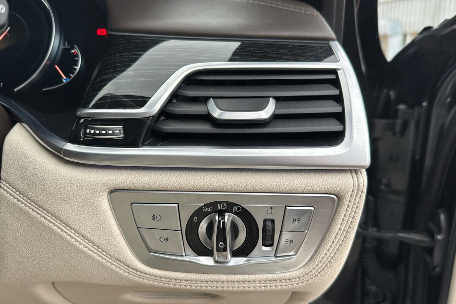 Used BMW 7 Series 2017 for sale - 76177299: Photo 33
