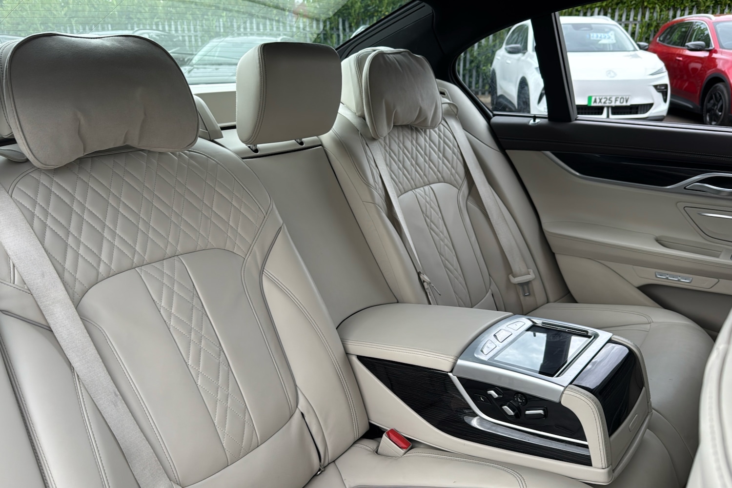 Used BMW 7 Series 2017 for sale - 76177299: Photo 38