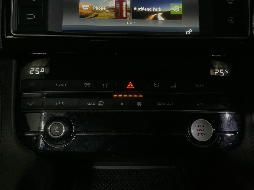 Used Jaguar F-Pace 2018 for sale - 76698262: Photo 25