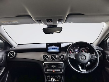 Used Mercedes-Benz GLA 2018 for sale - 78534226: Photo
