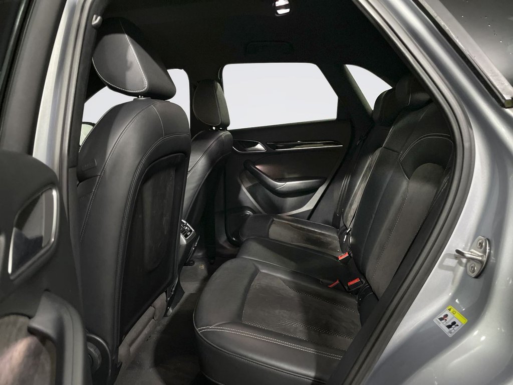 Used Audi Q3 2018 for sale - 76068642: Photo 10