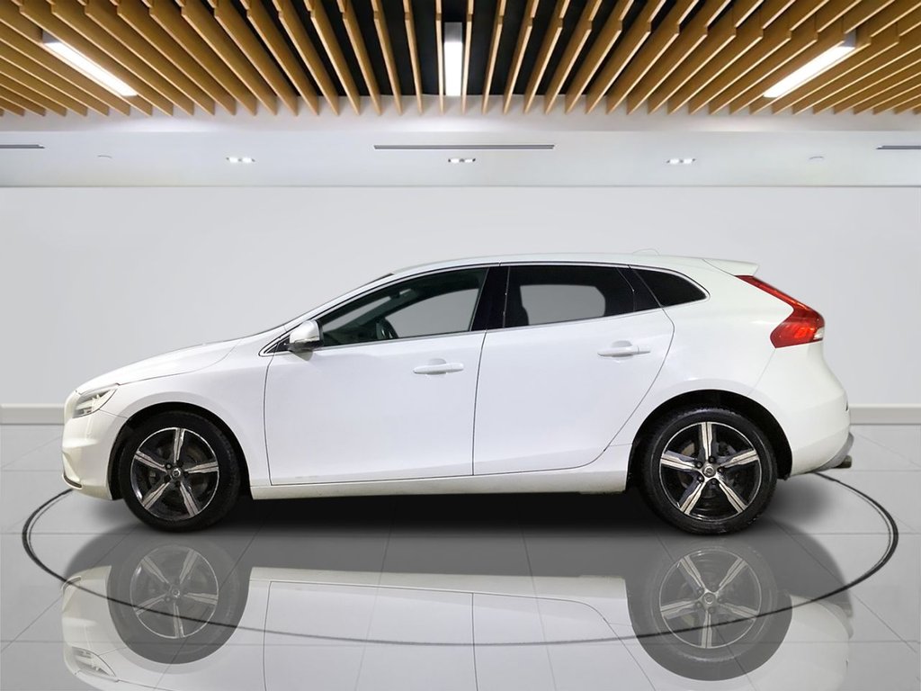 Used Volvo V40 2017 for sale - 76147606: Photo 5